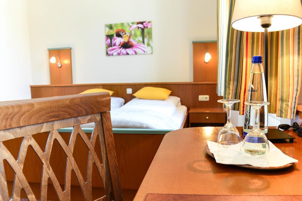 Hotel Boardinghouse Pfarrkirchen Pokój zdjęcie