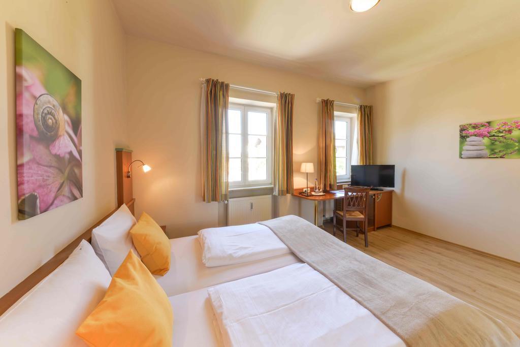 Hotel Boardinghouse Pfarrkirchen Pokój zdjęcie
